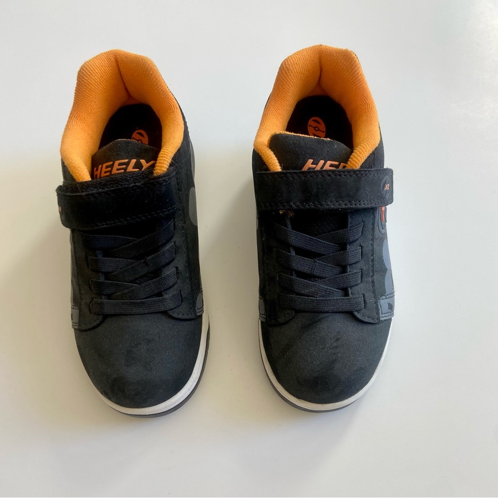 Like new gray/orange Heelys